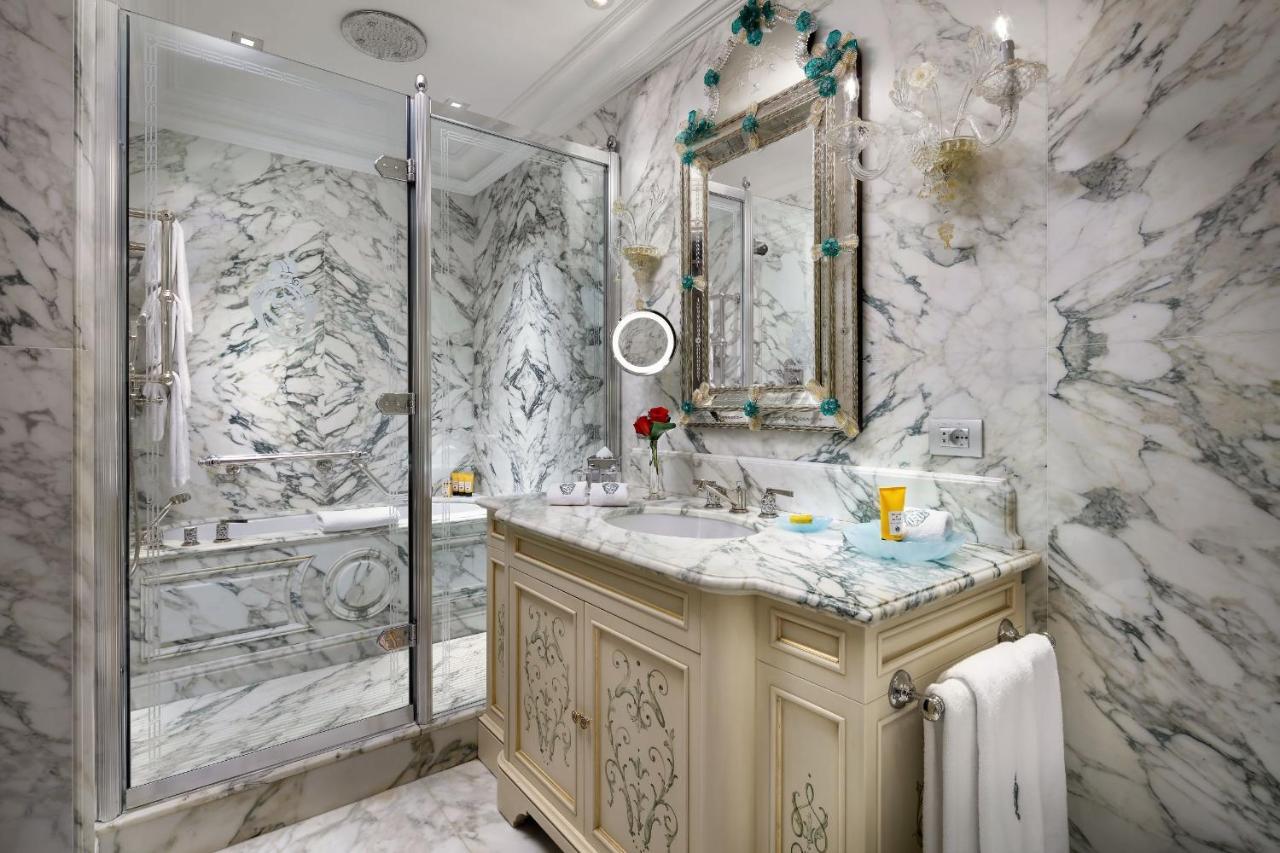 Hotel Danieli Venezia Esterno foto Bathroom