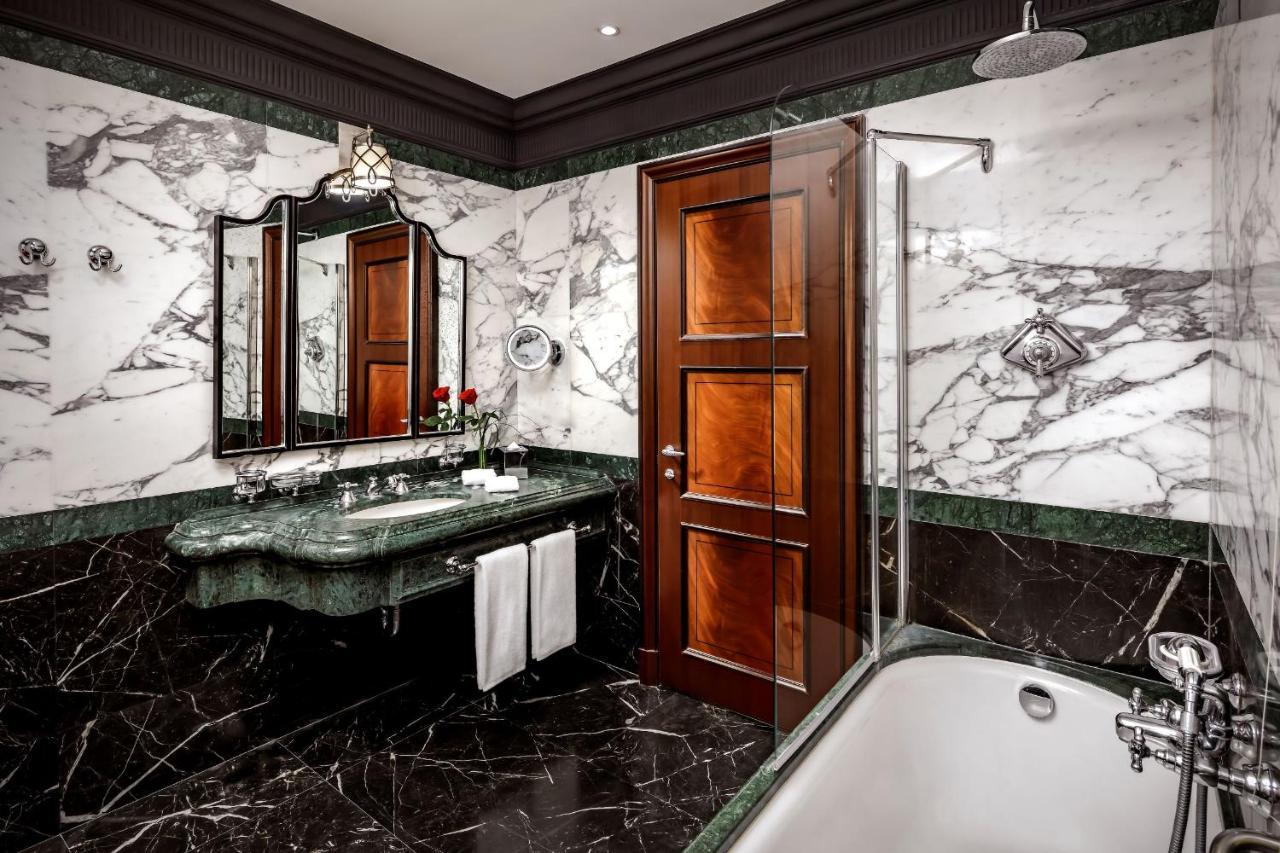 Hotel Danieli Venezia Esterno foto Bathroom