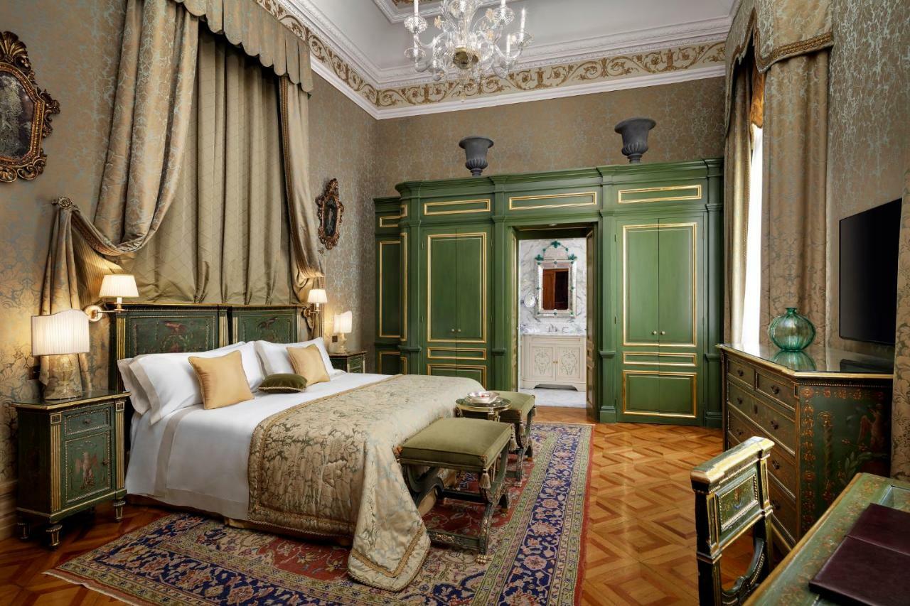 Hotel Danieli Venezia Esterno foto A room at the hotel